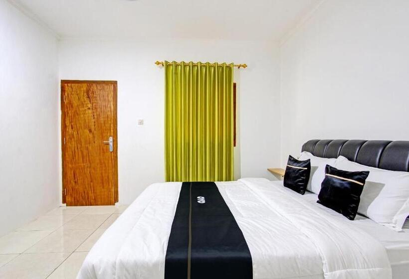 デラックスルーム, Capital O 93449 The Boekit Song Putri Resort