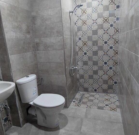 スタンダードルーム, El Fawz