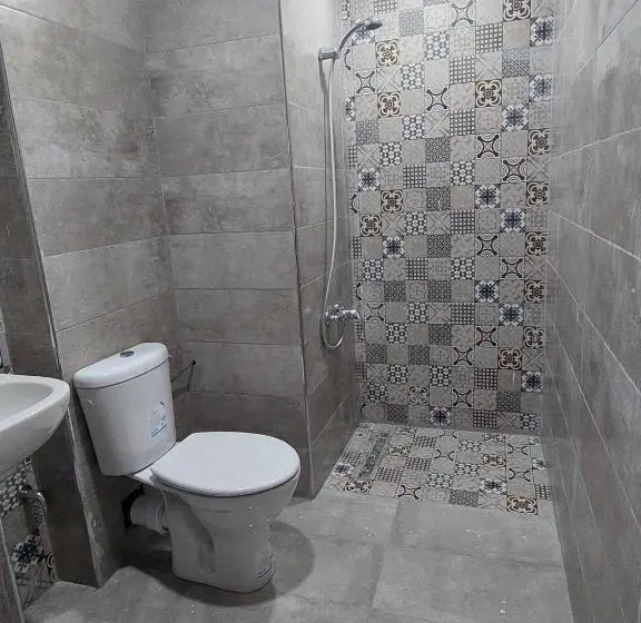 اتاق استاندارد, El Fawz