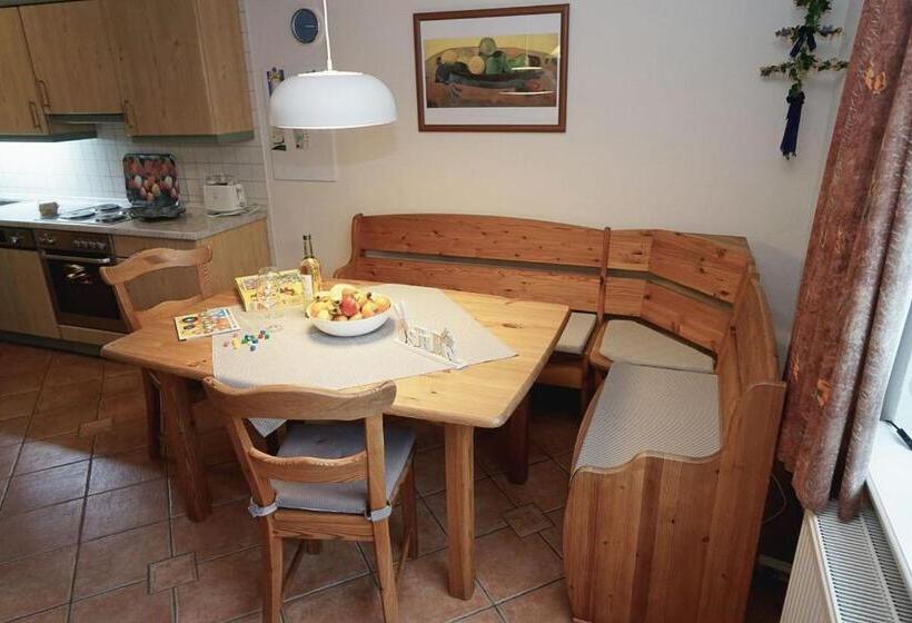 شقة غرفتين, Ferienwohnungen Auf Dem Ferienhof Sell