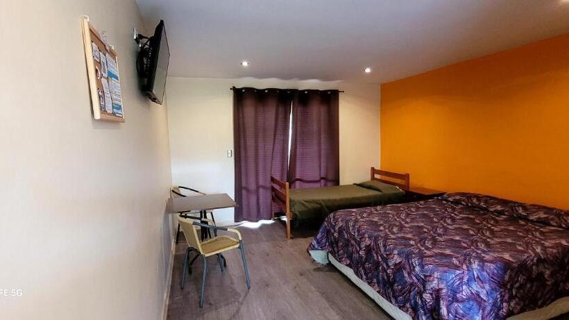 חדר סטנדרט לשלושה עם מרפסת, Habitaciones Tahiken