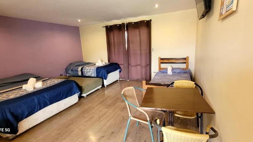 חדר משפחתי, Habitaciones Tahiken