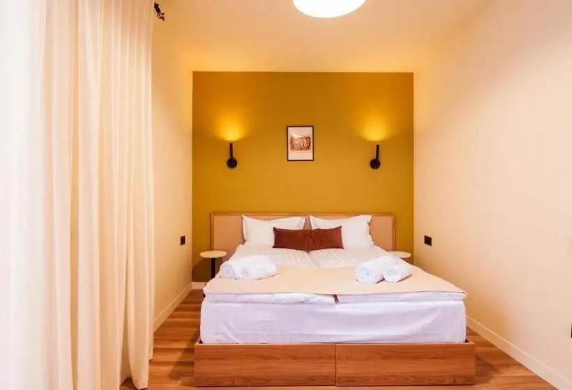 Perhehuone Vuoristonäkymä, Motives Inn Dilijan