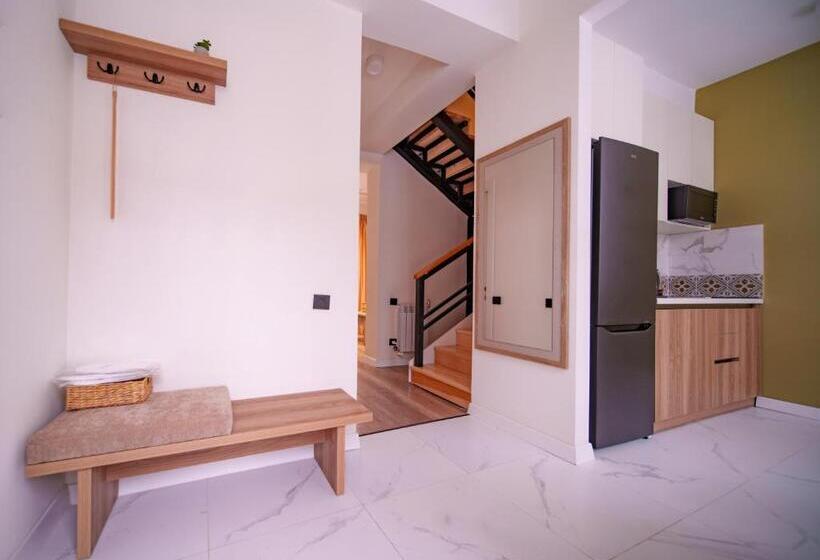 家庭房带园景, Motives Inn Dilijan