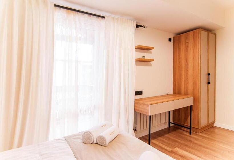 家庭房带园景, Motives Inn Dilijan