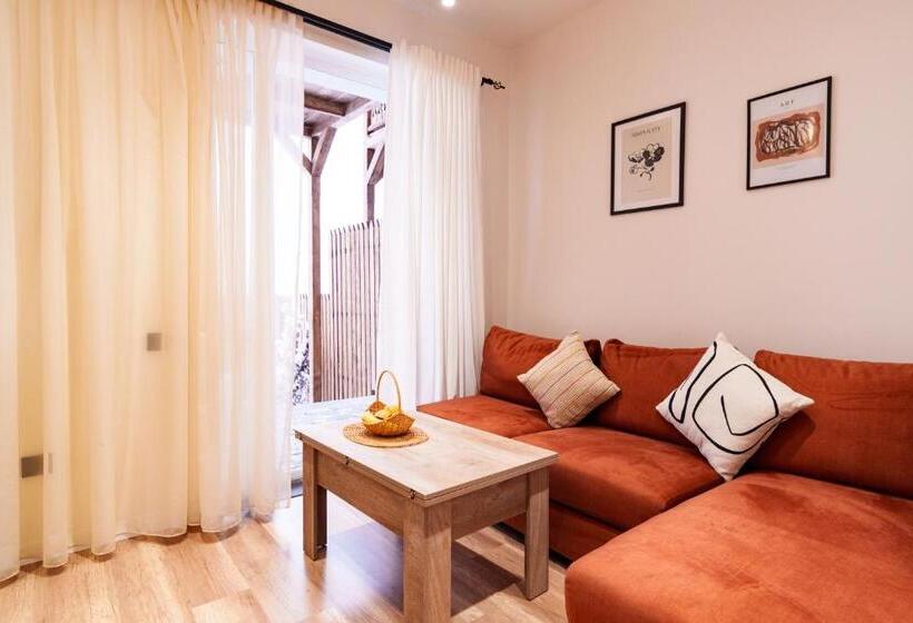 Семейный Номер Вид на Горы, Motives Inn Dilijan