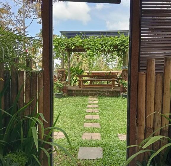스탠다드 룸 킹사이즈 침대, Sekumpul Bali Hidden Space