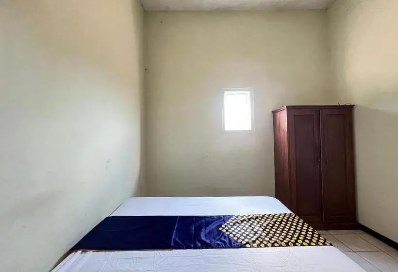 エコノミールーム, Spot On 93423 Kost Berkah