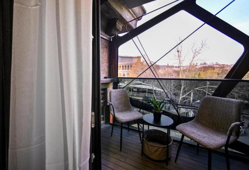 발코니 디럭스 룸, London Hotel Yerevan