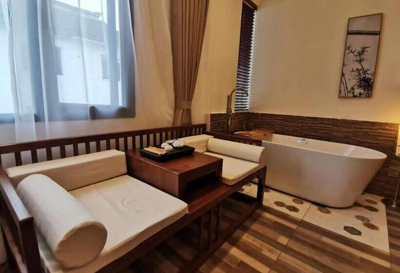 غرفة قياسية, 枕窗听雨客栈