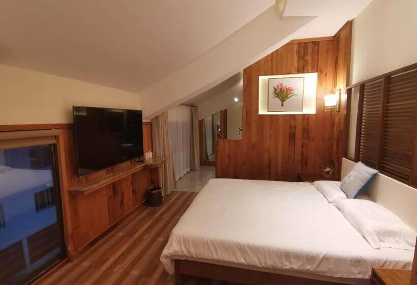 إستوديو سوبيريور, 枕窗听雨客栈