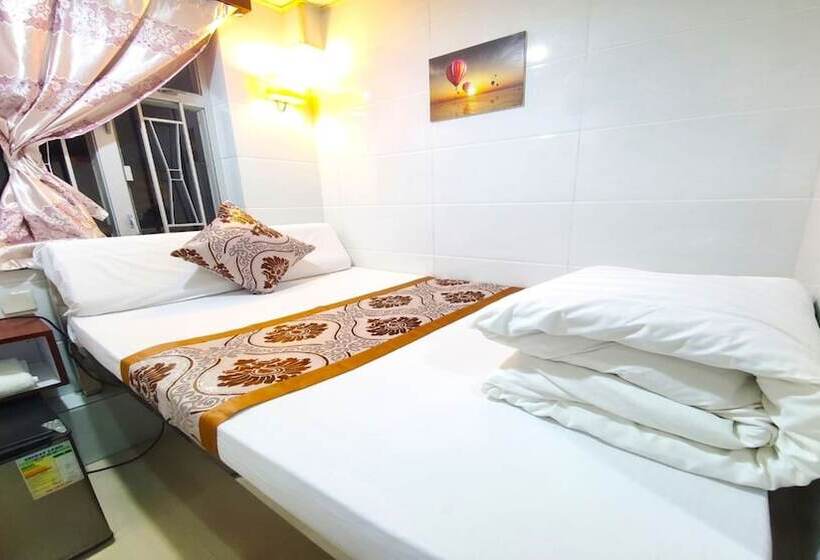 اتاق اکونومی, International Metro Guest House