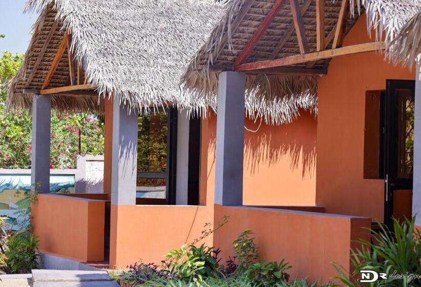 بانگلوی استاندارد, Le Jardin Des Délices