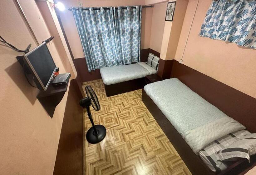 اتاق استاندارد, Nirvaan Guest House