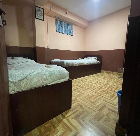 اتاق استاندارد, Nirvaan Guest House