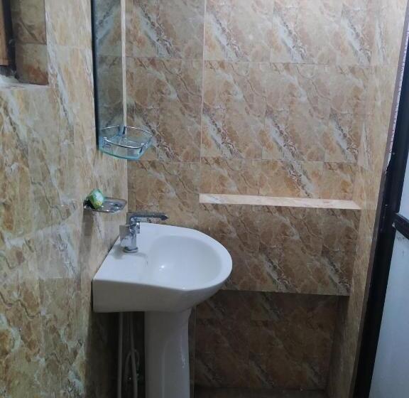 اتاق استاندارد, Nirvaan Guest House