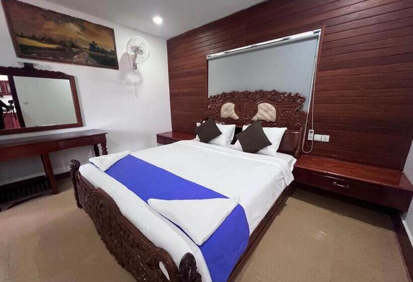 דירת חדר, Tan Thorng Angkor