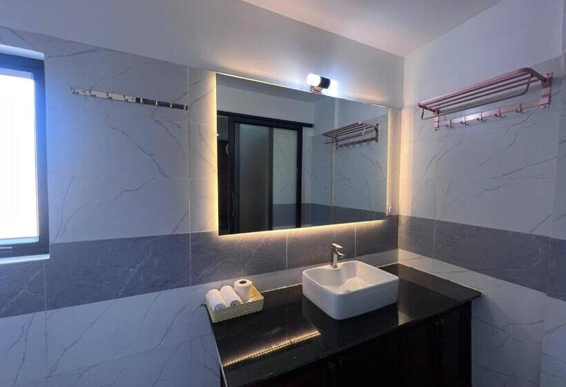 2 Bedroom Apartment with Views, Tan Thorng Angkor