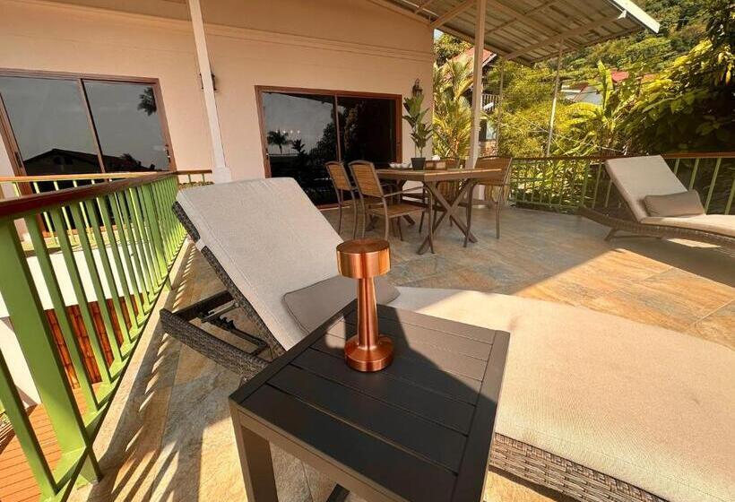 Deluxe Suite King Bed, Les Villas D Electra