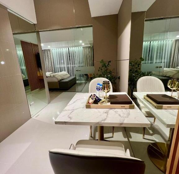 سوییت, Vibe Condo At Uptown Parksuites Bgc