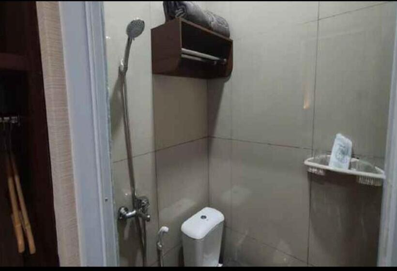 Deluxe Kamer, J&l Inn Semarang