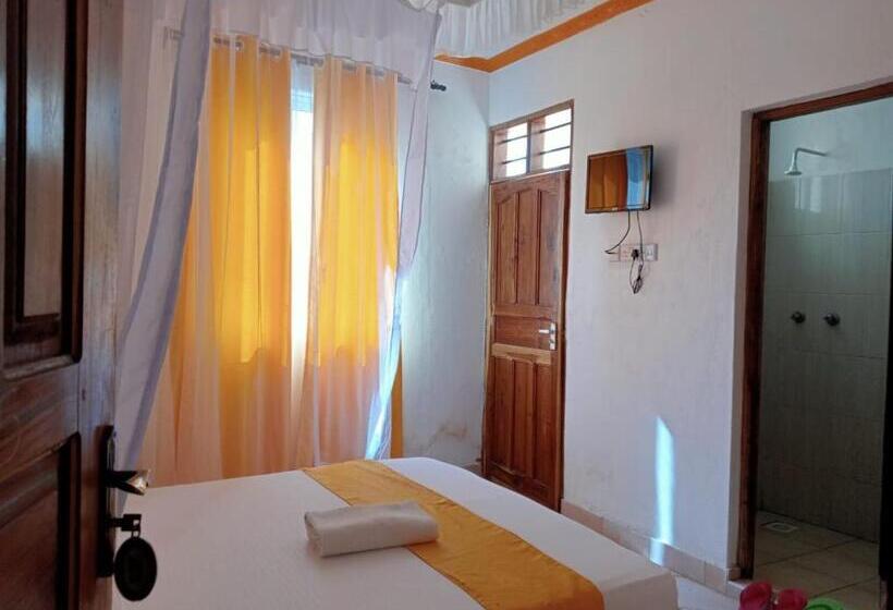 اتاق لوکس با بالکن, Manas Mtwapa Mombasa