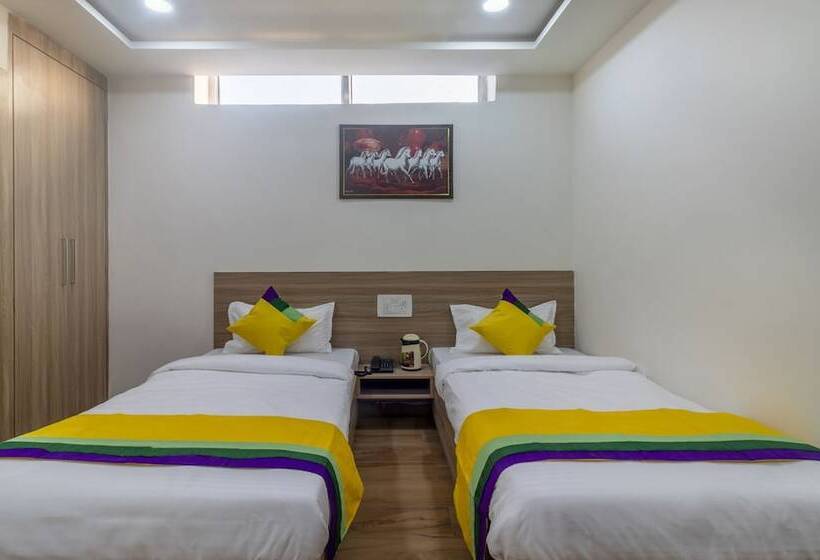 标准间, Itsy Hotels Krishna Residency, Govardhan Chauraha