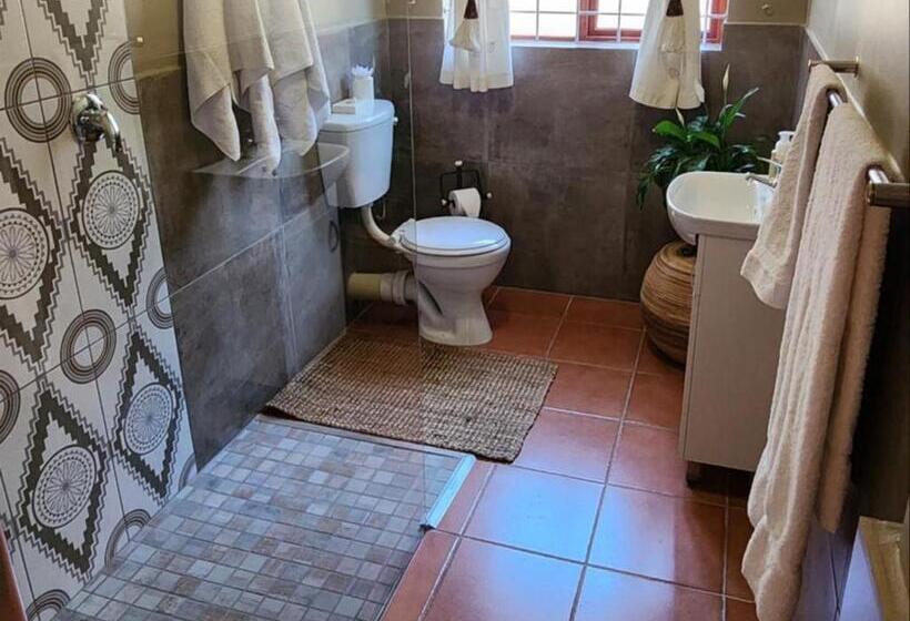 جناح سرير كينج, Dai Heka Guest House