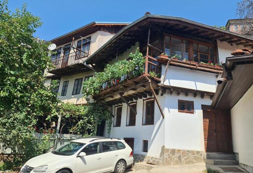 ツーベッドルーム ヴィラ, Guest House Gurko 7, 2br, Top Center, Free Parking