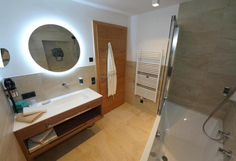 带1个卧室的高级公寓, Astergut Boutique Apartment