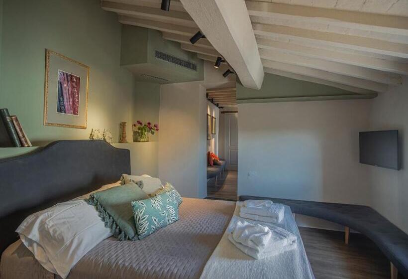 סוויטה משפחתית, Relais Borgo Elissa