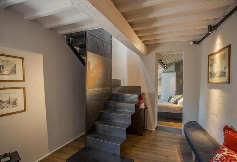 סוויטה משפחתית, Relais Borgo Elissa