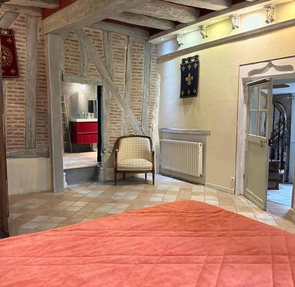 Perhesviitti, Maison D Hôtes Prince Face Au Château Du Clos Luce