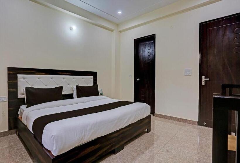 Quarto Triplo Clássico, Collection O Hotel Rao Estate