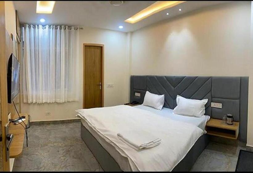 디럭스 룸, Fabhotel Flying Kiwi