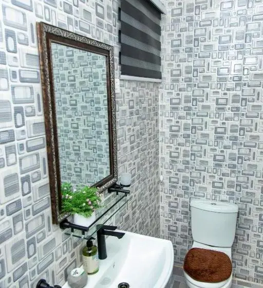 Quarto Deluxe, Brymac