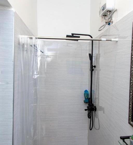 اتاق لوکس, Brymac