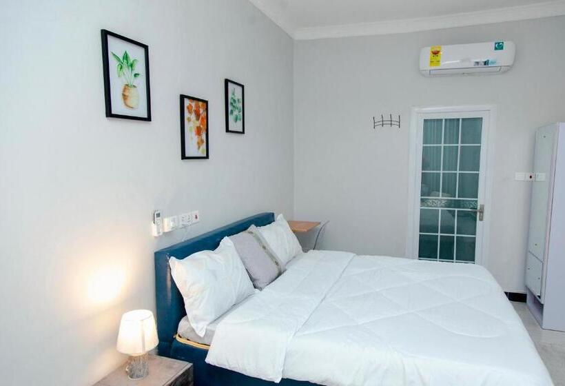 اتاق لوکس, Brymac