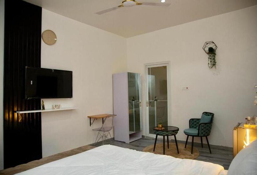 اتاق سوپریور, Brymac