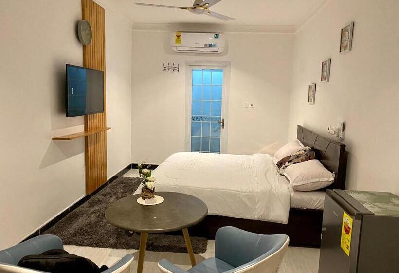 استودیوی استاندارد, Brymac