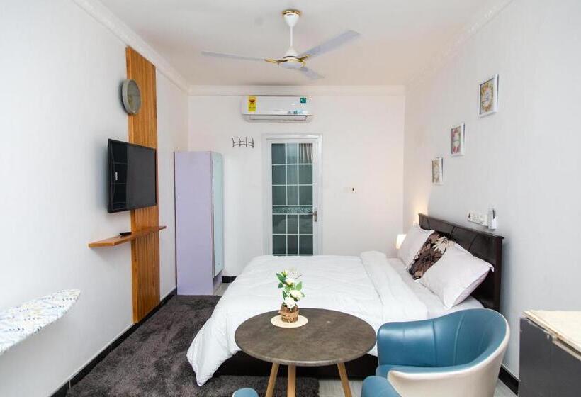 استودیوی استاندارد, Brymac