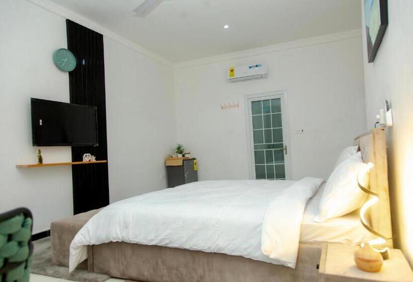 اتاق سوپریور, Brymac