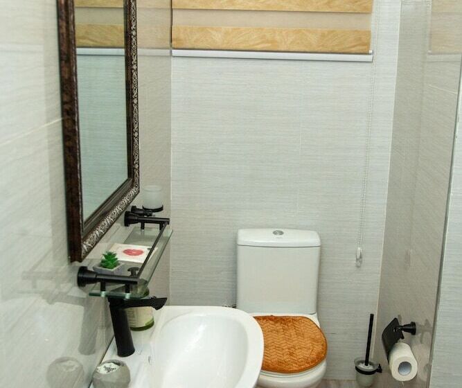 اتاق لوکس, Brymac