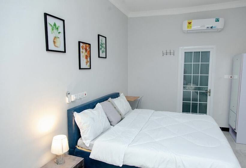 اتاق لوکس, Brymac