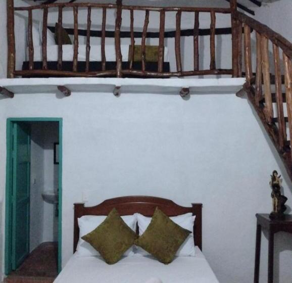 اتاق استاندارد سه نفره, Hospedaje Casa Grande Arbolito