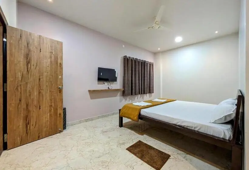 Chambre Deluxe, Madhusudan Executive