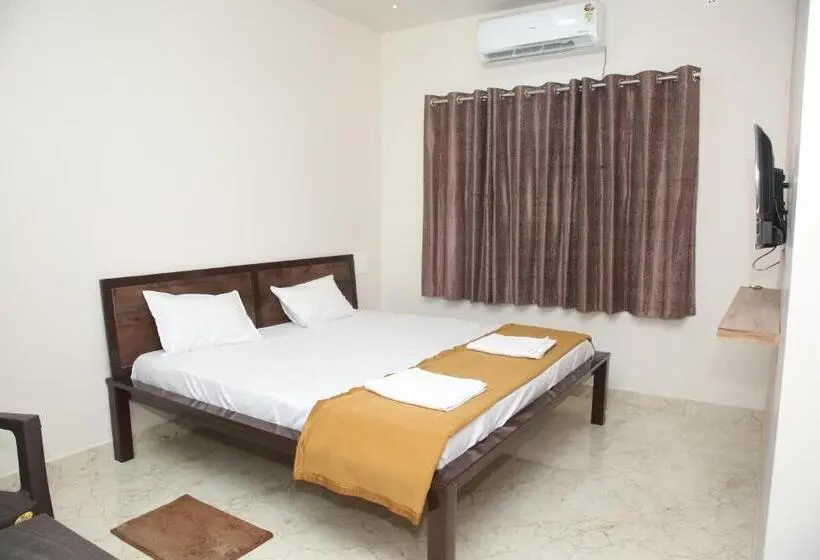 Chambre Deluxe, Madhusudan Executive