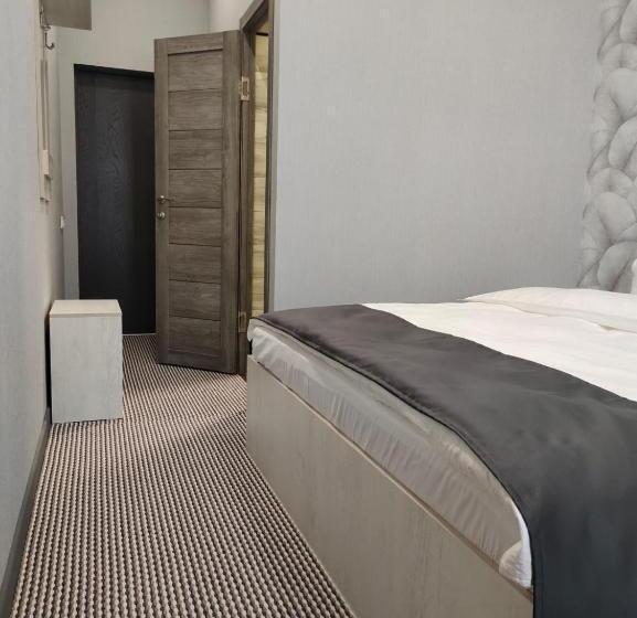 اتاق استاندارد, Tengri