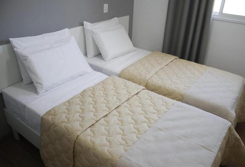 Quarto Estandar, Vincenzo