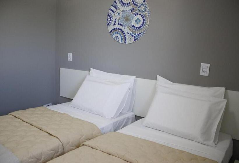 Quarto Estandar, Vincenzo